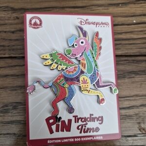 Disney Exclusive Coco /Dante Pin Trading Time Disneyland Paris Single